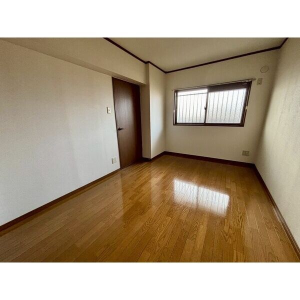 ファミーユA棟 ベッドルーム