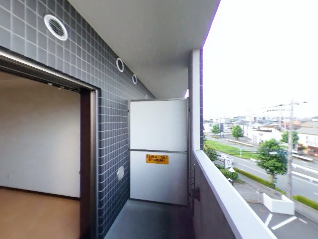 ロイヤル金信Ⅳ ベランダ