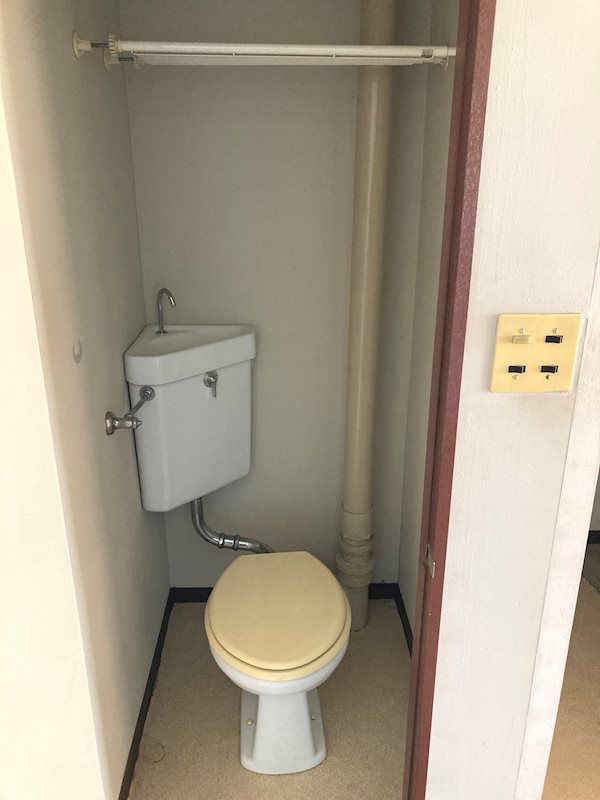 チロルビル トイレ