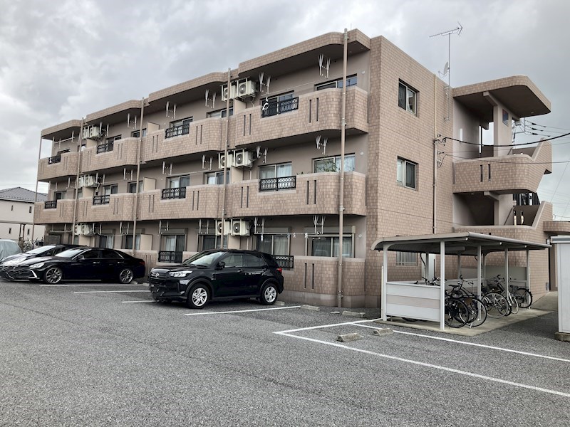 Y&Mシルキー 301号室 外観