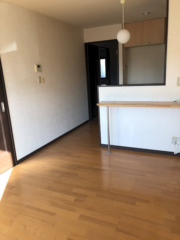 フィールド華美月 リビング