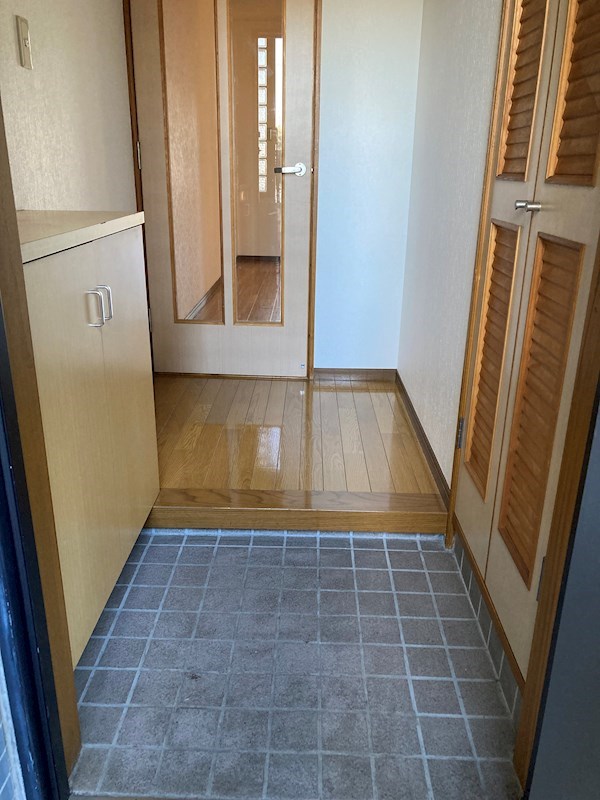 ブランルージュ元今泉 玄関