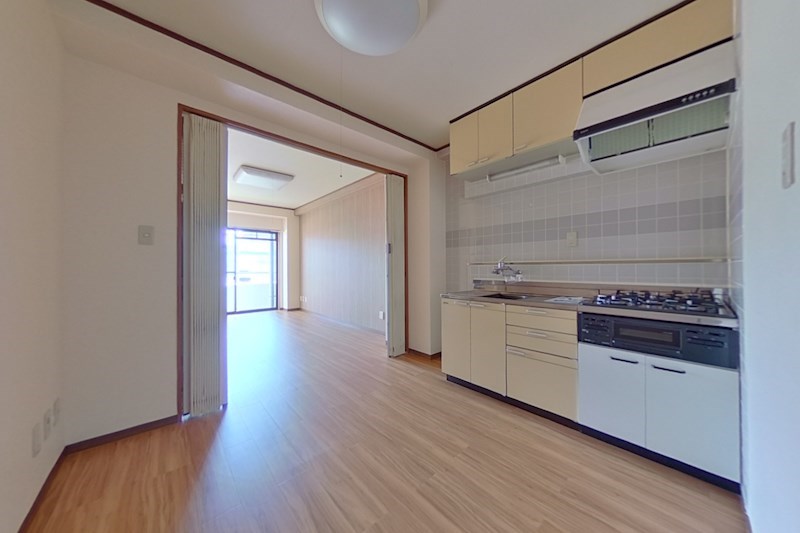 ブランルージュ元今泉 リビング