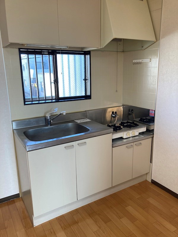 T，House キッチン