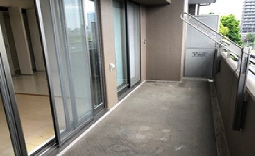 サーパス御本丸公園 ベランダ