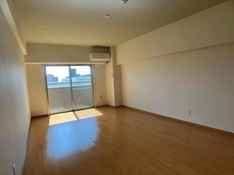 LOTUS MARSH元今泉 リビング