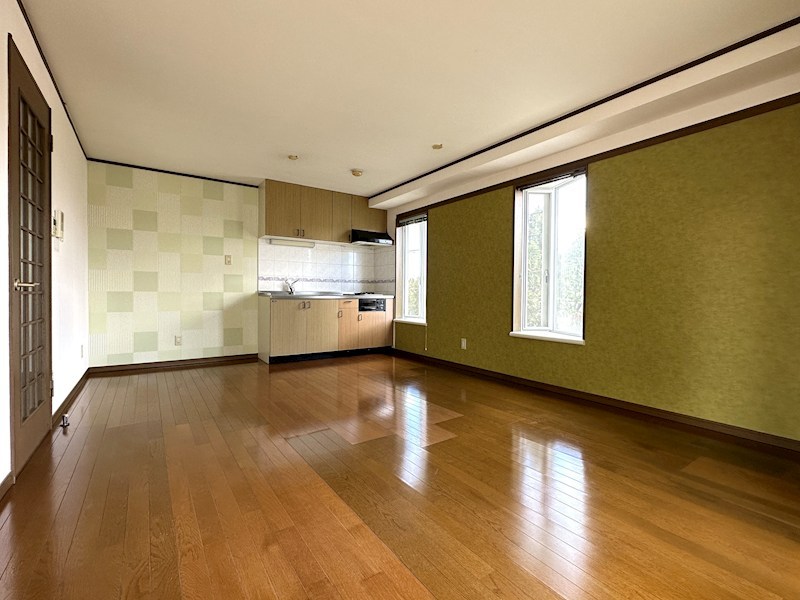 優泰佳ガーデンコート リビング