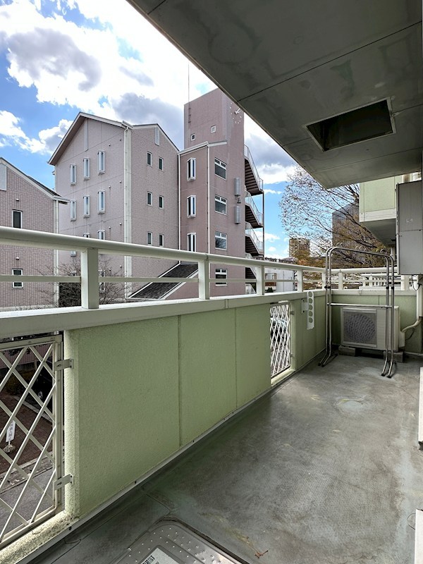 優泰佳ガーデンコート ベランダ