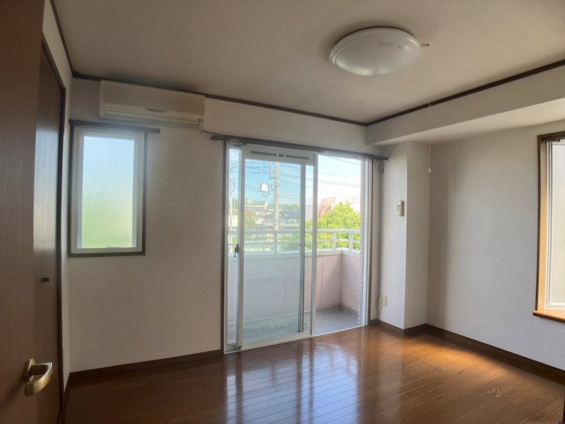 優泰佳ガーデンコート ベッドルーム