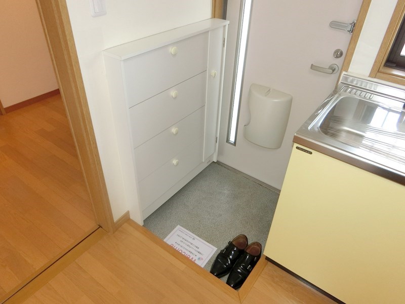 ブルージュエル   玄関