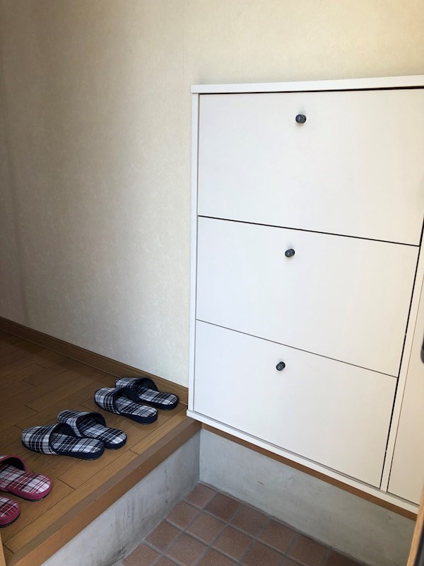 フローリア 玄関