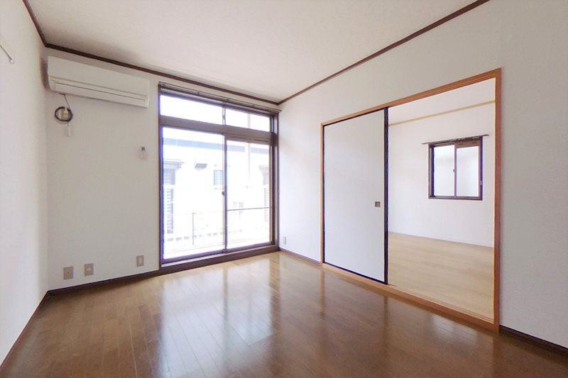 ドミールB ベッドルーム