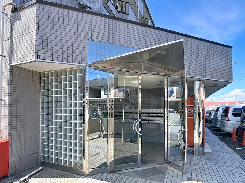 峰ヶ丘ハイツ エントランス