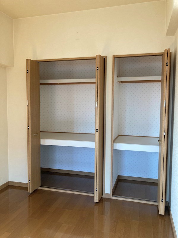 サン=テグジュビル その他17