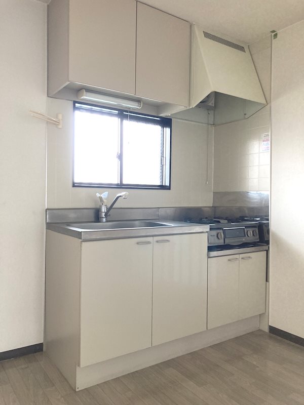 T，House キッチン