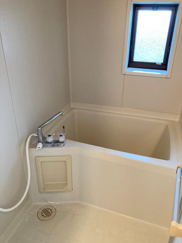 T，House 風呂画像