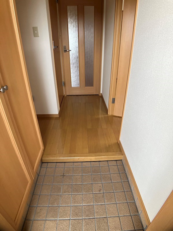 ガウディウムサカモト 玄関