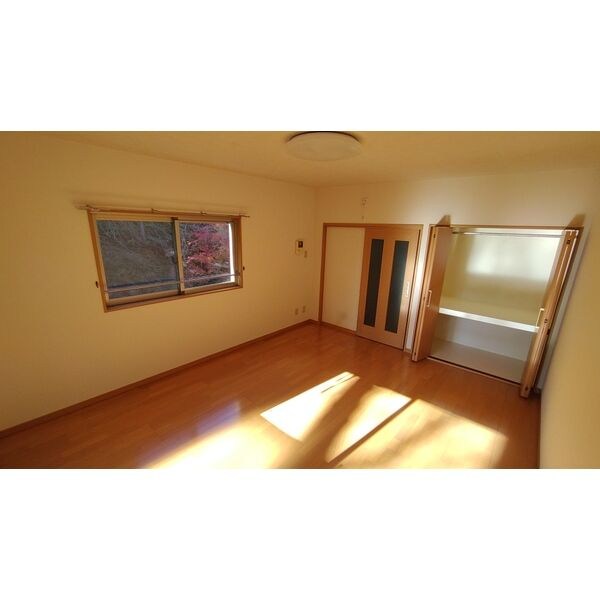 グリーンシャトリエⅡ ベッドルーム