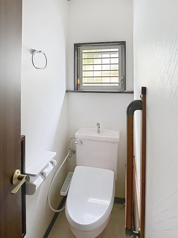 山本3丁目戸建 トイレ
