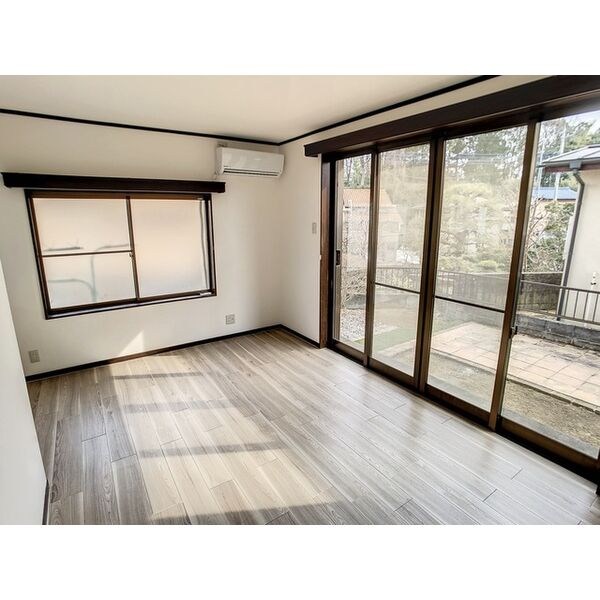 大久保貸家2 リビング