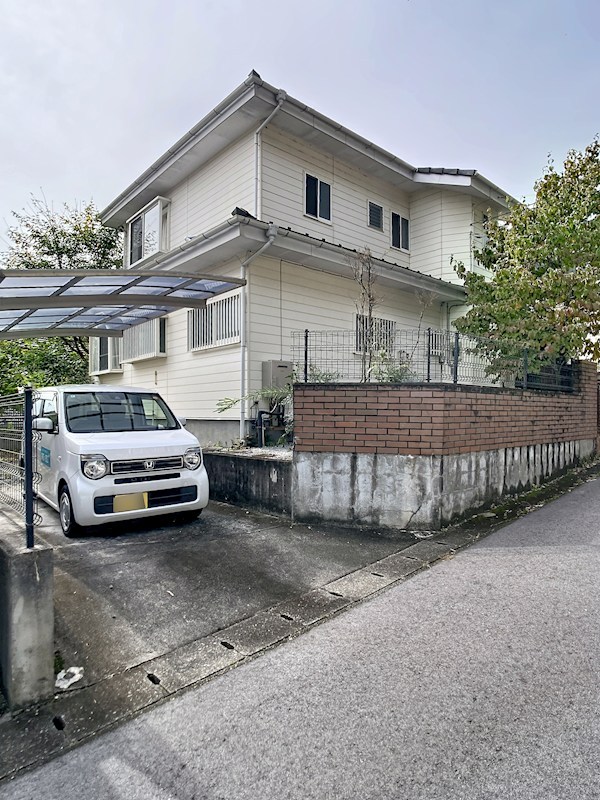 山本3丁目戸建 駐車場