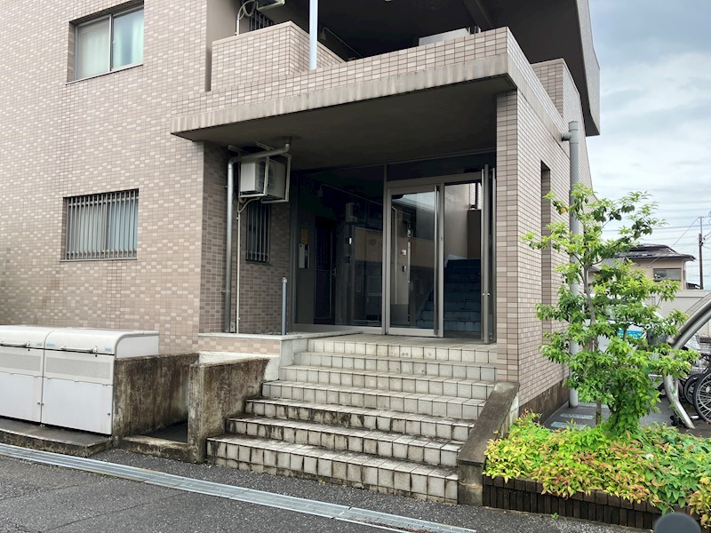 ハリーグレイス鶴田 エントランス