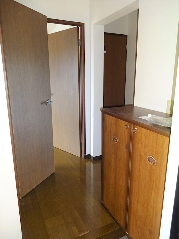 ラ・セゾン富士 玄関