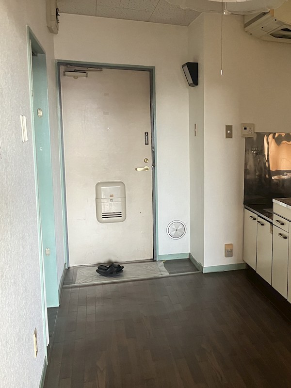 リードプラザ 玄関