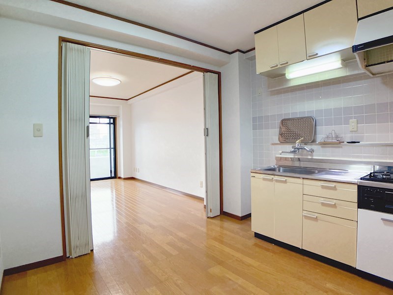 ブランルージュ元今泉 リビング