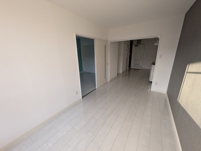 ブランクレスト リビング