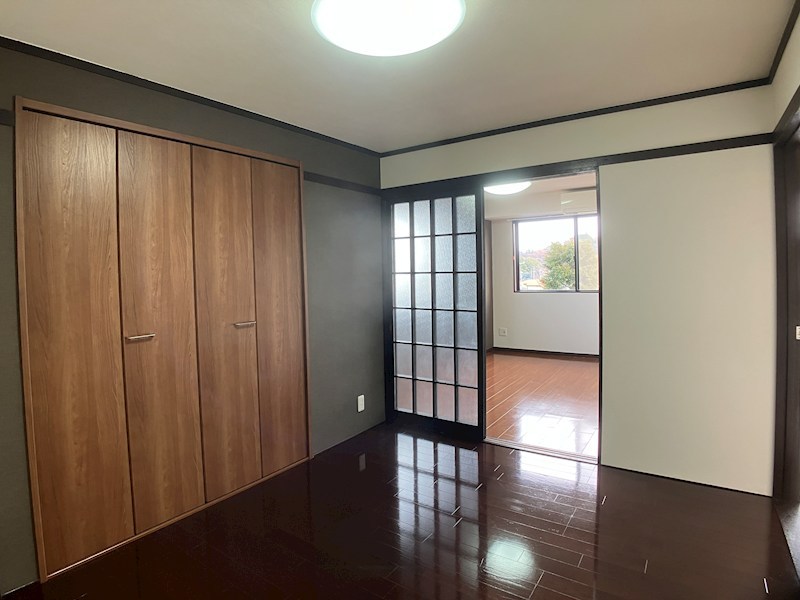 イステートハイツ中戸祭 ベッドルーム