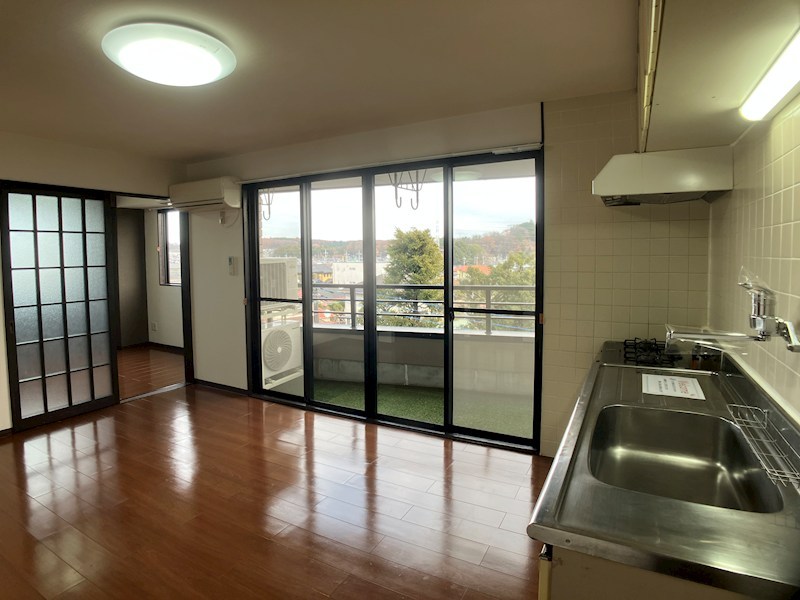 イステートハイツ中戸祭 リビング