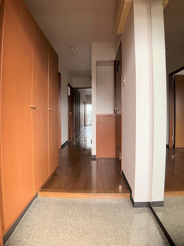 クロワサンス 玄関