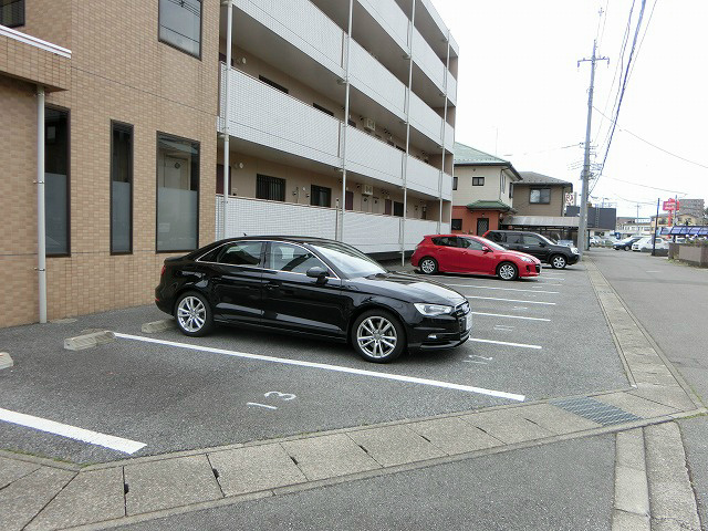 RESIDENCE ALTAⅡ(レジデンスアルタ) 駐車場