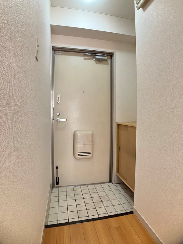 プラトー星 玄関