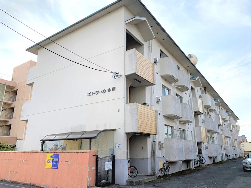 エトワール今泉 302号室 外観