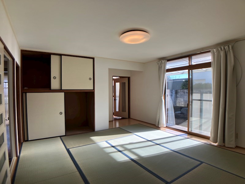 西大寛1丁目貸家 リビング