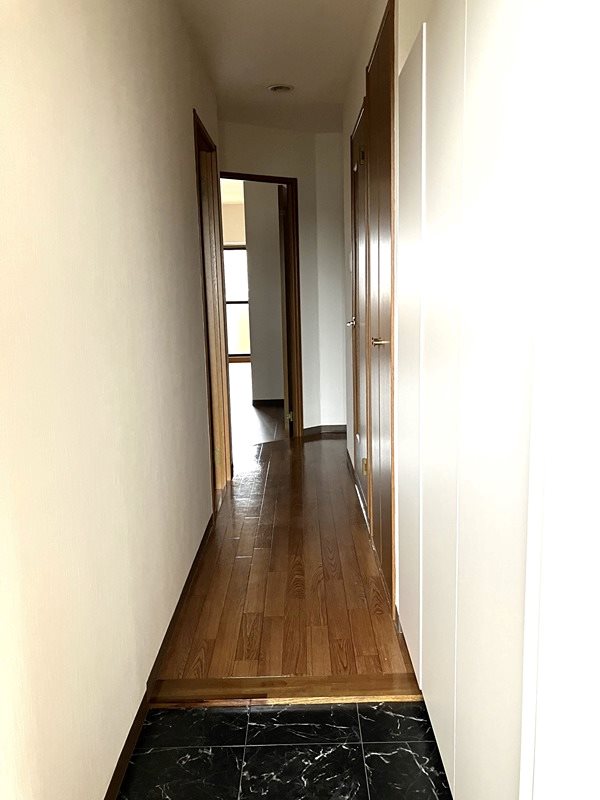 ネオニシキ 玄関