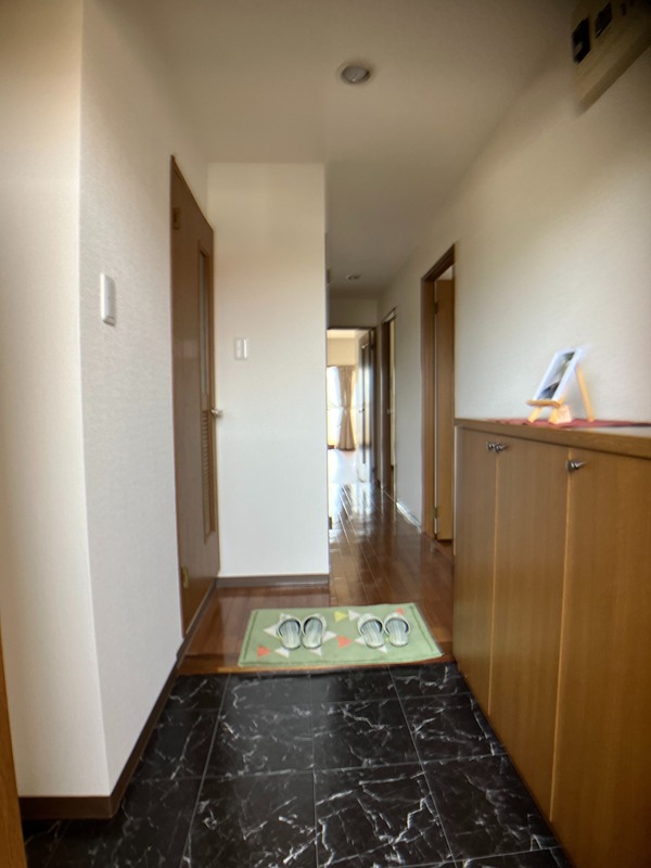 ネオニシキ 玄関