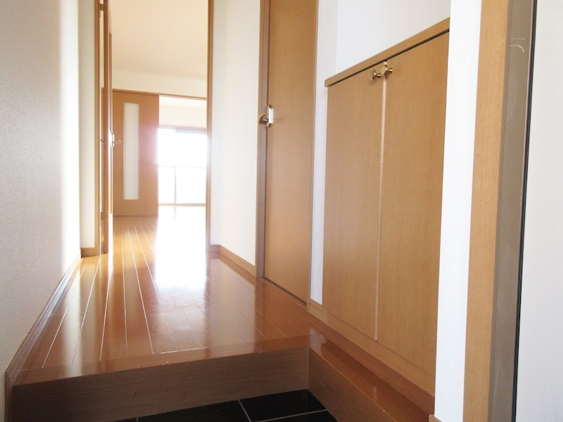 材木町ヴィラージュマンション 玄関