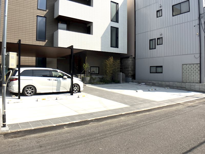 La Fleur 駐車場