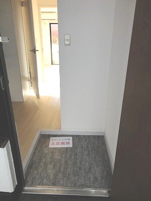 小山ステーションヒルズ 玄関