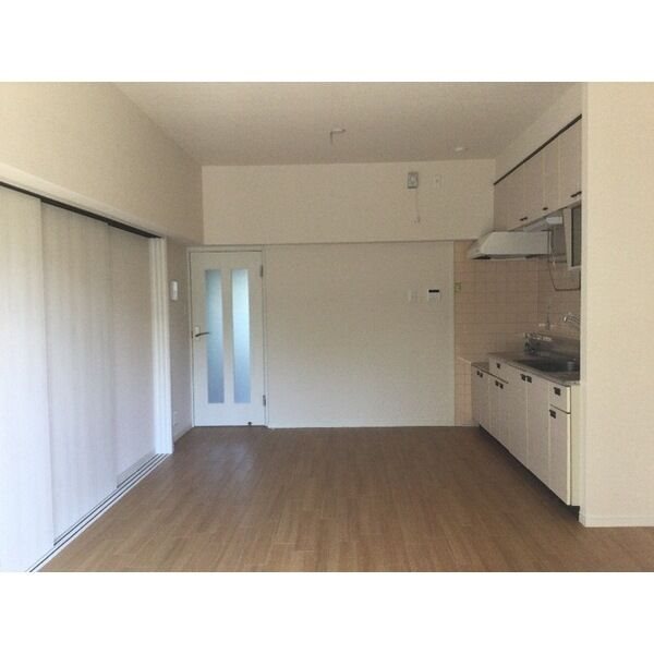 カーサ・エルドラード リビング