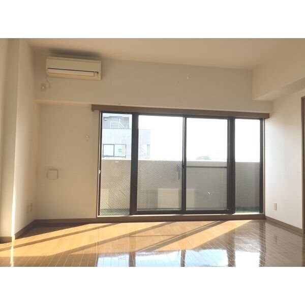 サン=テグジュビル その他4