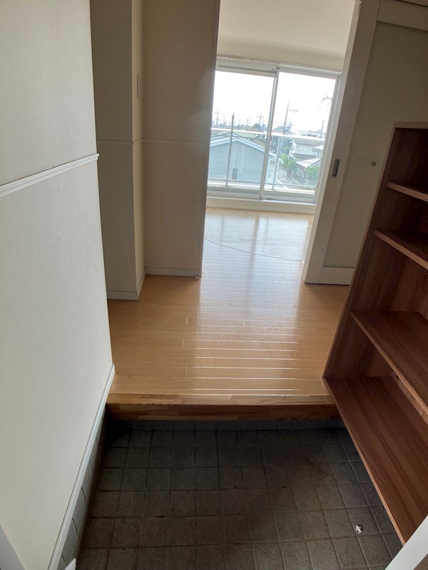 ビオス竹林 玄関