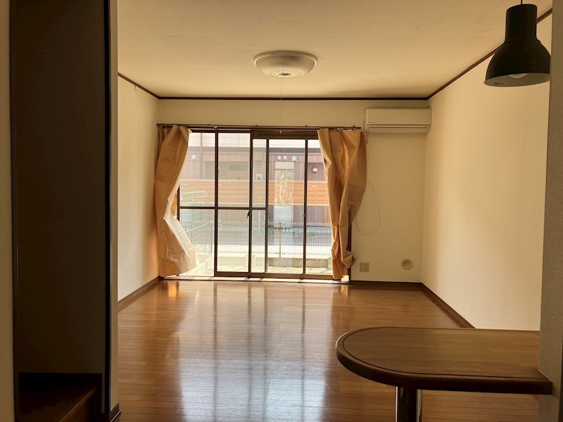 ロイヤルガーデン リビング