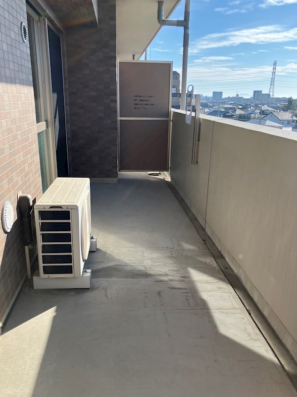 ヴィラージュエクセラン ベランダ