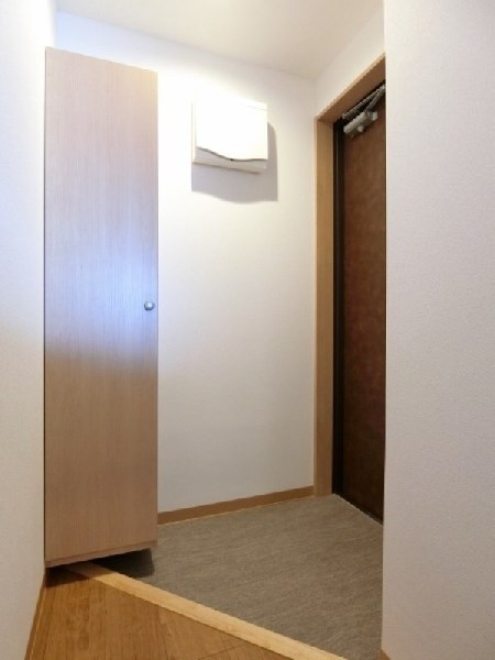 ジックス桜 玄関