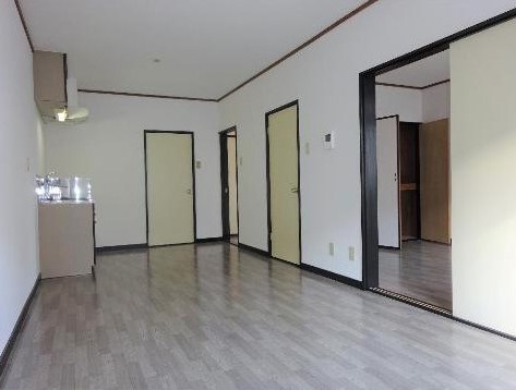 ティファニー森友C リビング