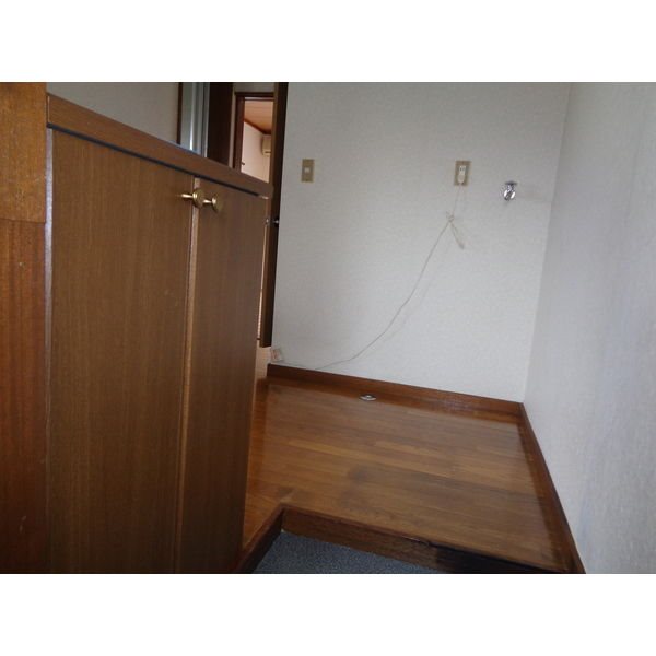 小林ハイツ 玄関